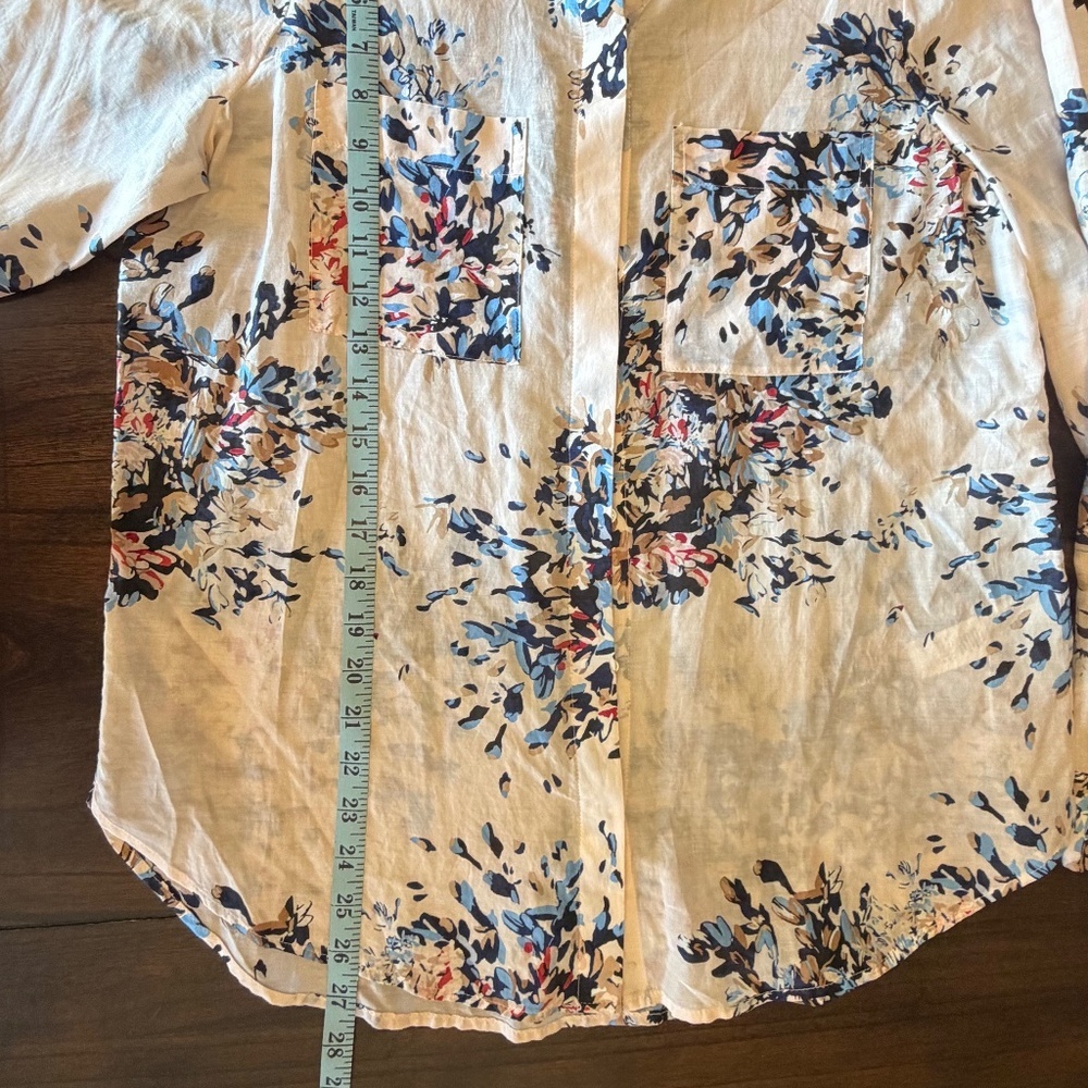 White House Black Market Soft Pink Floral Long Sleeve Silk Blend Shirt, Size 8 - Picture 12 of 13